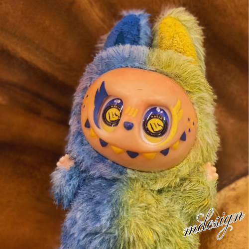 دمية لابوبو بتصميم نادي النصر